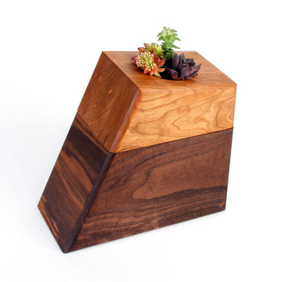 The Living Urn Planter - Weddle